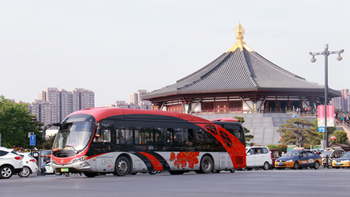 “五一”假期，洛陽(yáng)公交人用奉獻(xiàn)堅(jiān)守